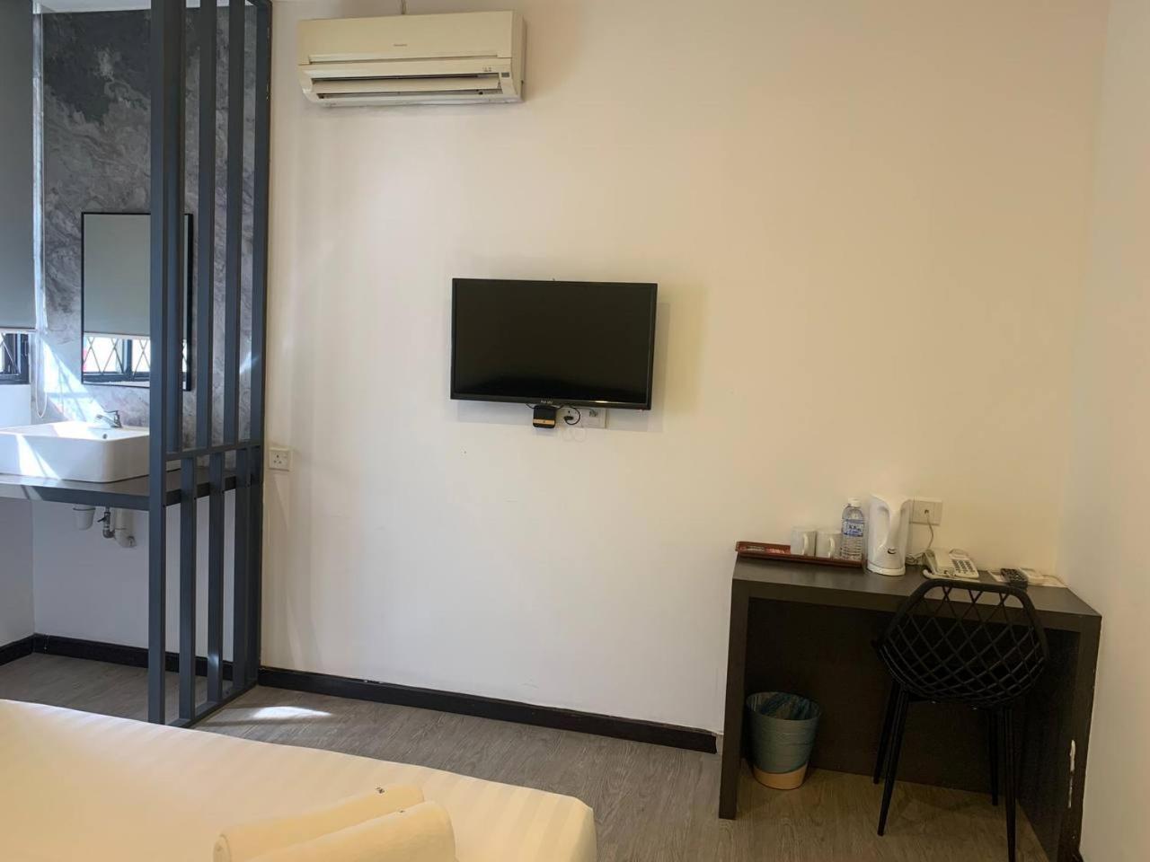 The Daily Hotel